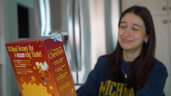 Honey Nut Cheerios (Commercial)